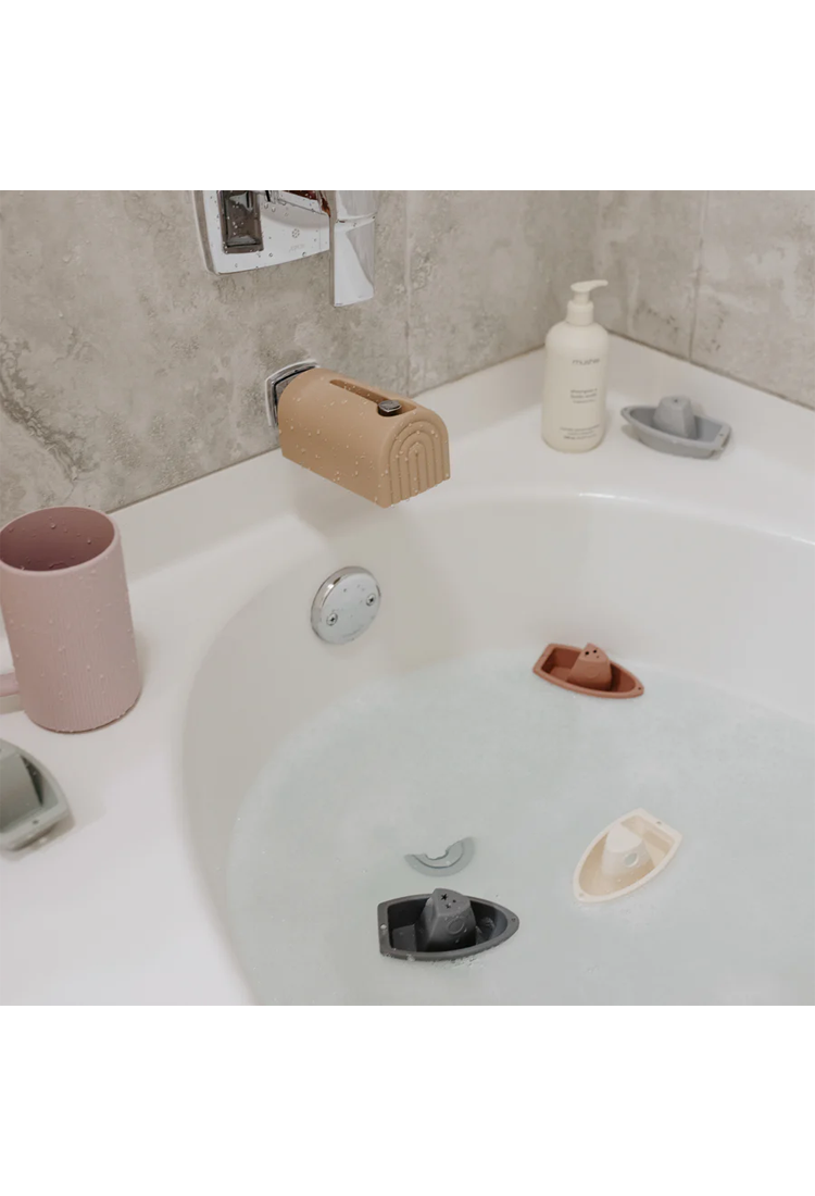 Shampoing et gel douche pour bébé Mushie, sans parfum