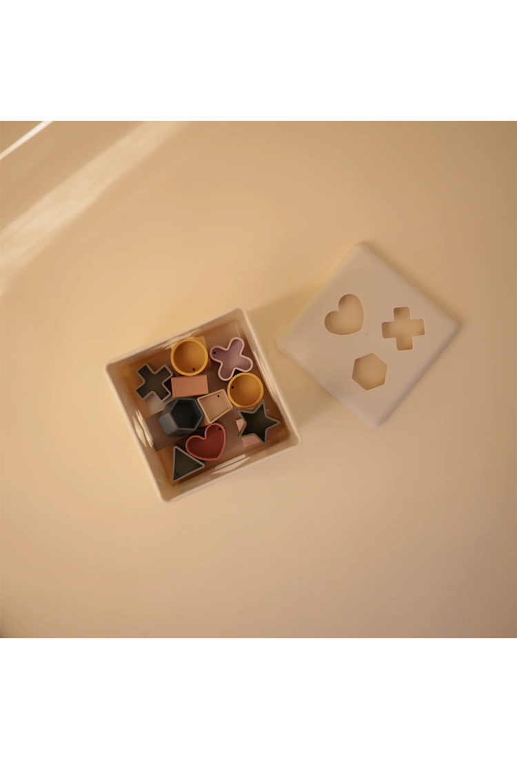 Jouet boîte de tri de formes Mushie