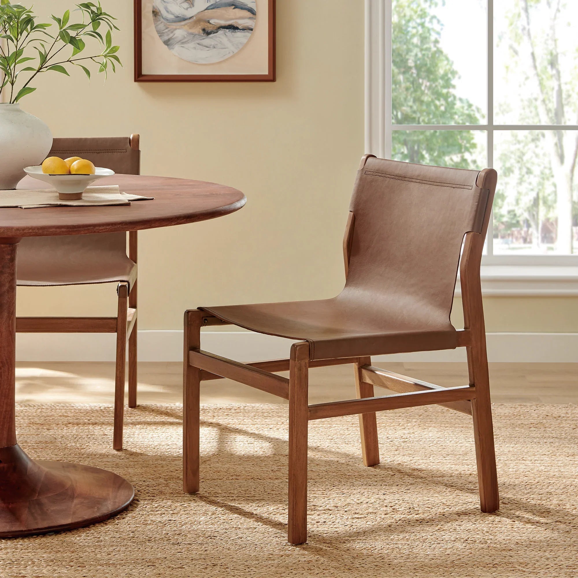 Chaise de salle à manger en cuir Sono, couleur marron muscade