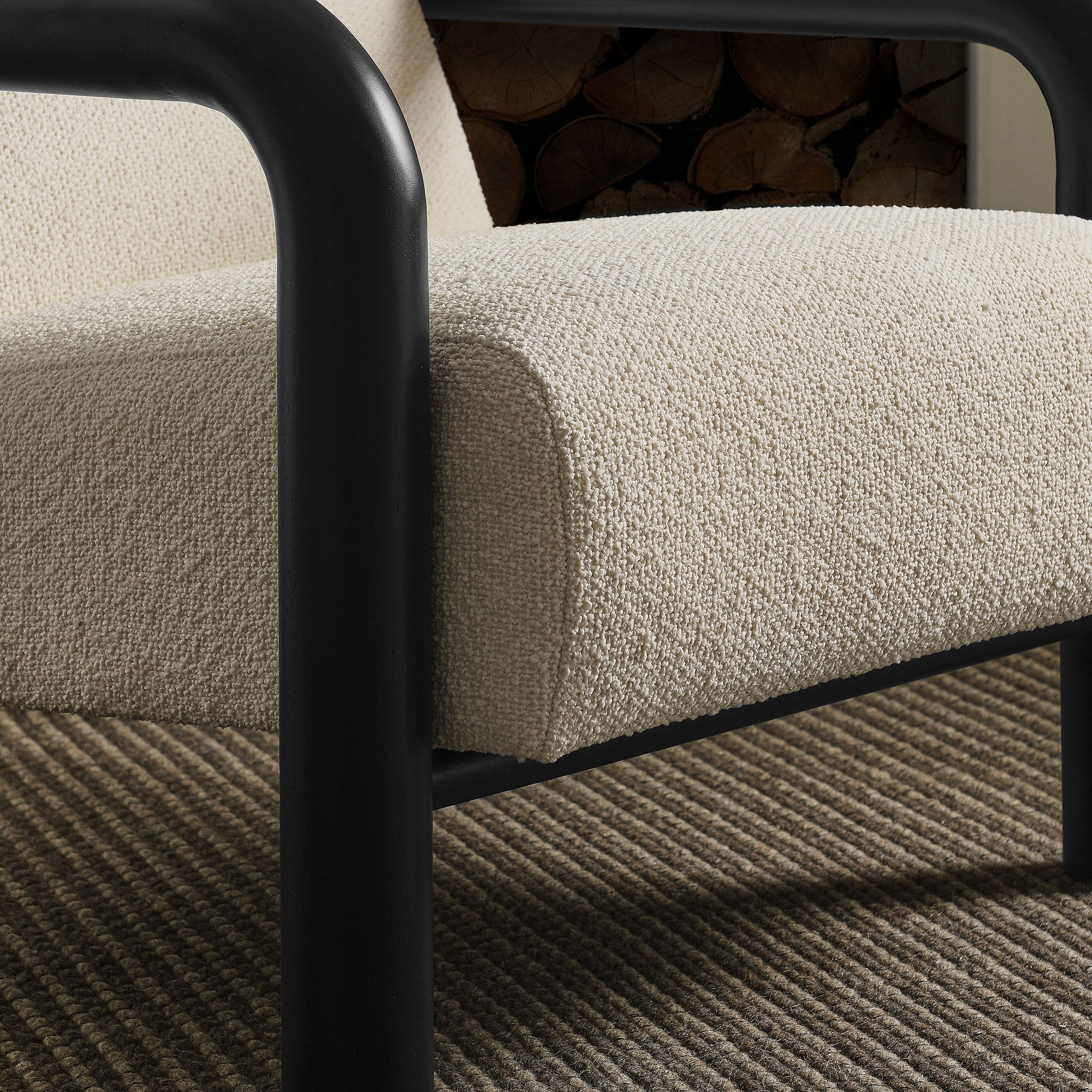 Fauteuil d'appoint Serene Boucle en noir crème