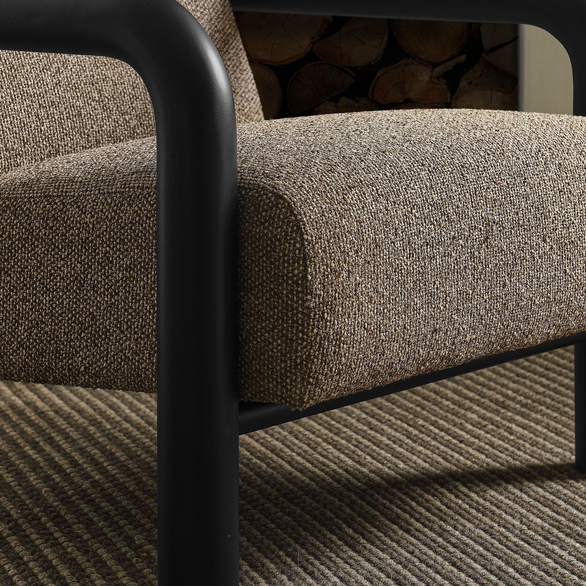 Fauteuil d'appoint Serene Boucle en noir terre