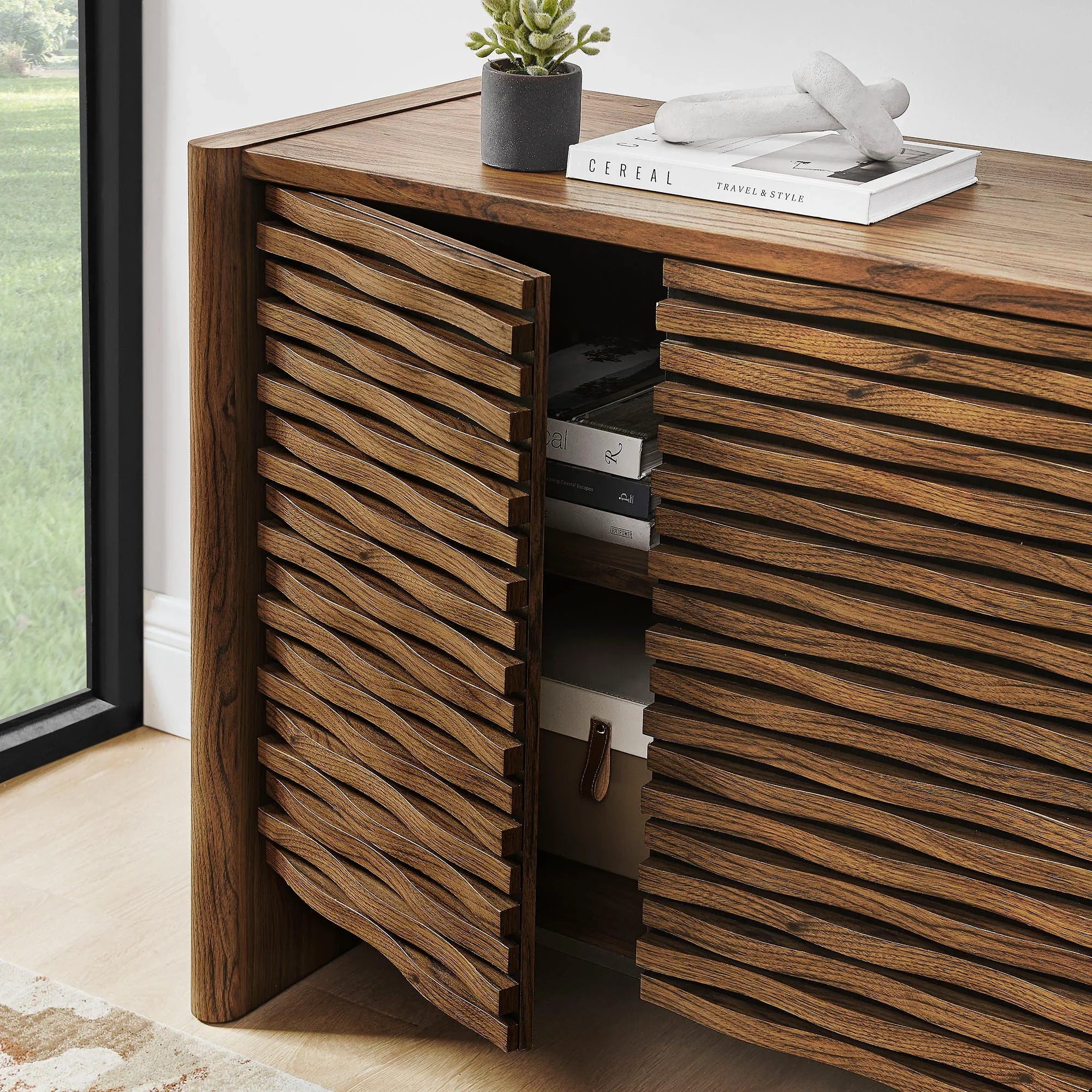 Armoire d'appoint Emerie en noyer