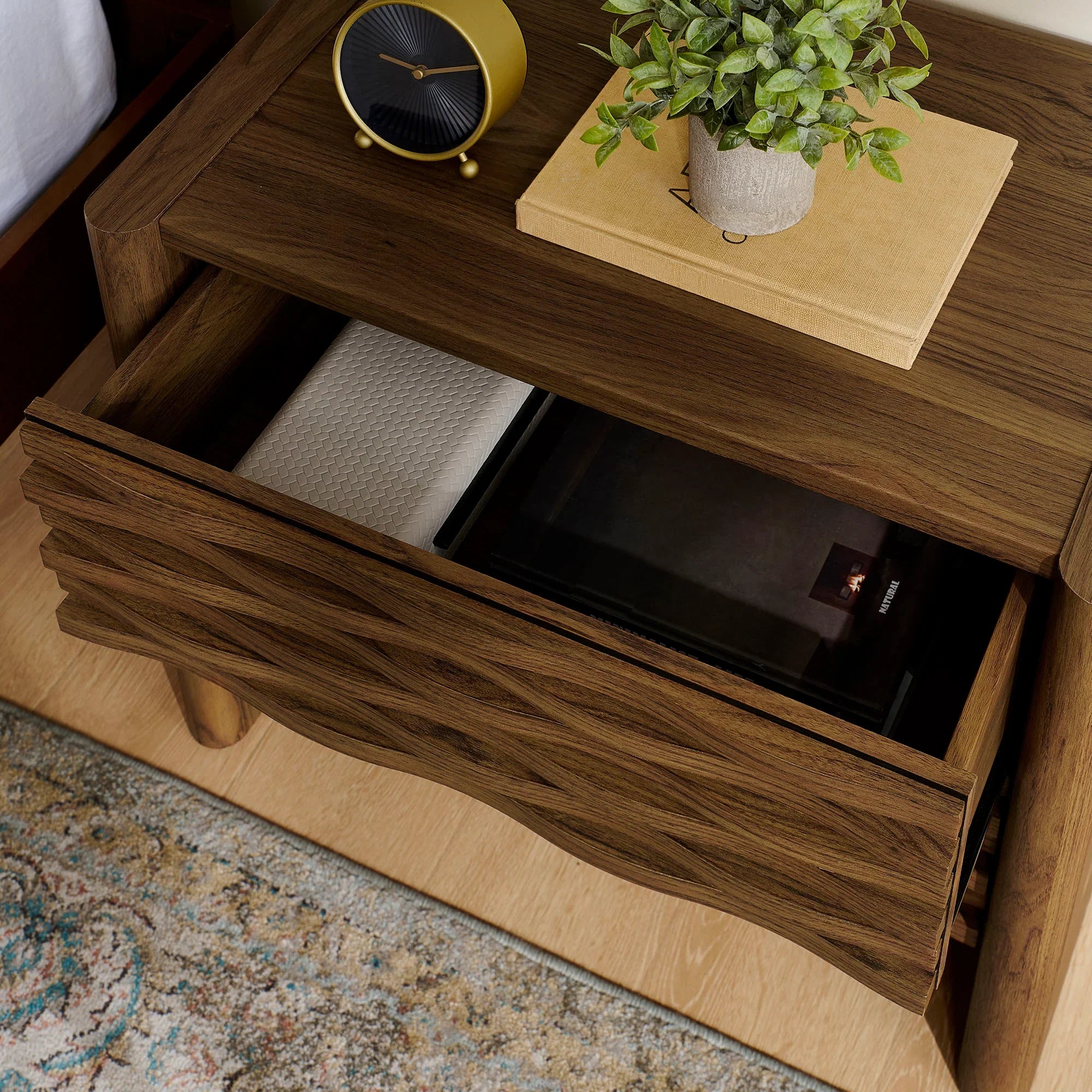 Table de chevet Emerie en noyer